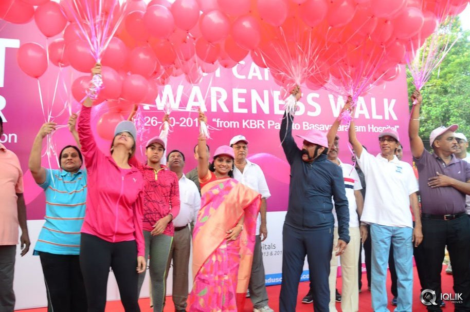 Celebs-At-Breast-Cancer-Awareness-Walk